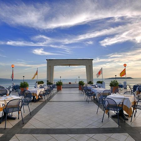 Hotel Lido Passignano sul Trasimeno Exteriör bild