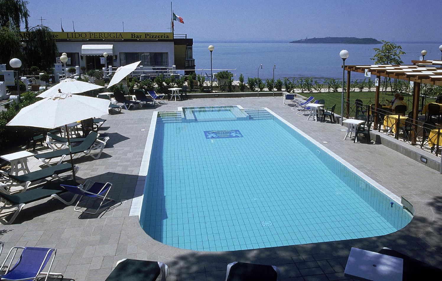 Hotel Lido Passignano sul Trasimeno Exteriör bild